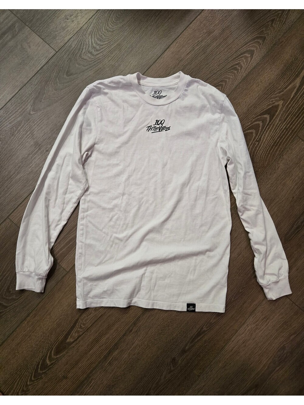 100 thieves long sleeve